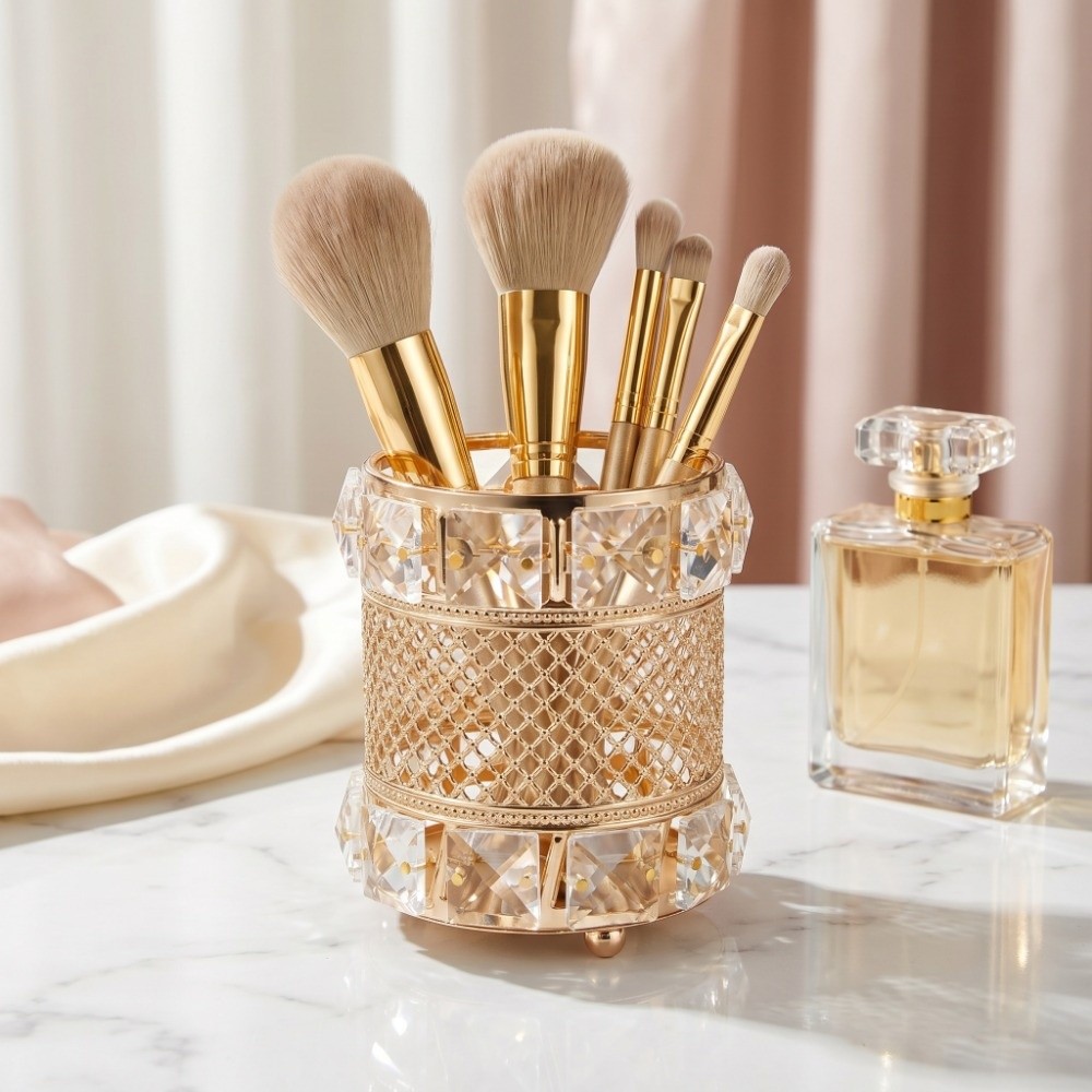 Золотой органайзер для космети – обзор и цена Luxury Skincare And Makeup Brands